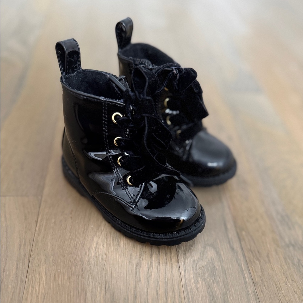 H&M Baby Patent Black Boots 4.5 | Velvet Lace Zip Warm Lined Combat Booties